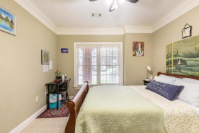 City Chic Private Room & Bath